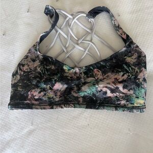 Lululemon Free To Be Wild